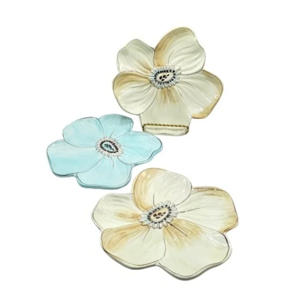 Laurie Gates Casual Collection Flower Petal Ceramic Plates (3)